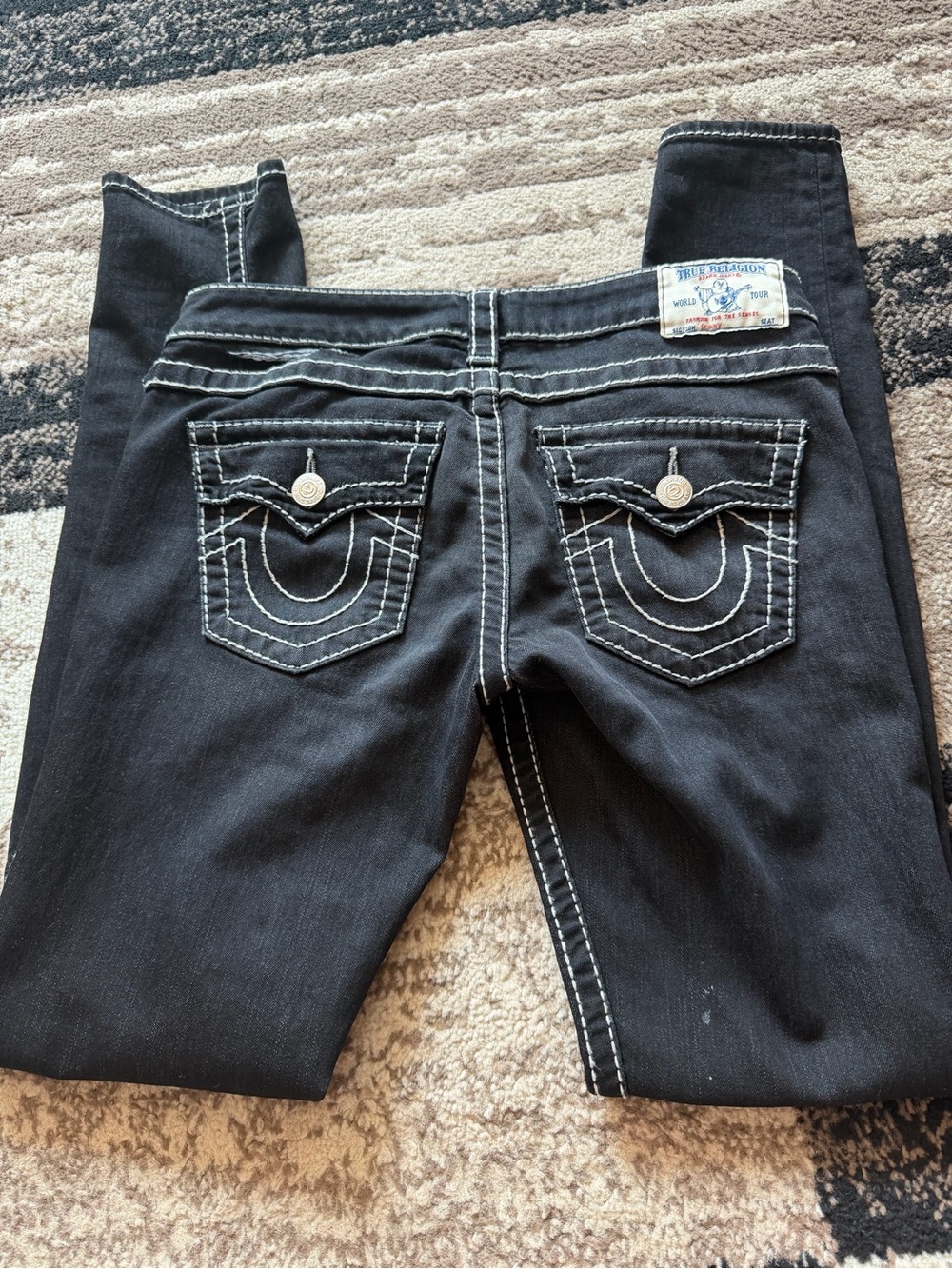 True Religion Women’s Y2K 2010 Black Skinny Jeans with White Contrast Stitching